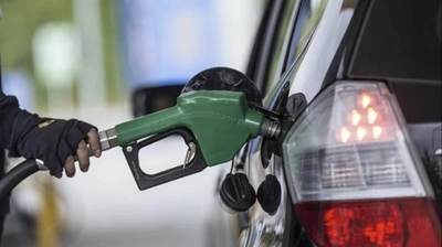 Benzine 1 Lira 11 Kuruş Zam