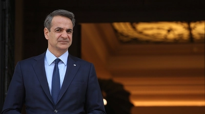 Miçotakis'in Ege'de "12 Mil" Restine MSB'den Sert Yanıt!