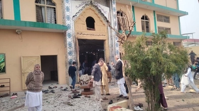 Pakistan'da Cuma Namazında Kanlı Saldırı: 80 Yaralı, En Az 15 Ölü!