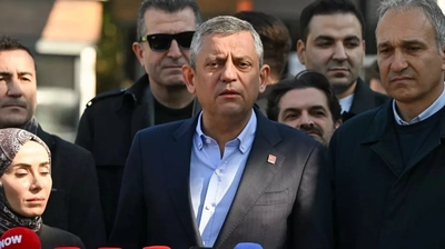 Özel'den Boğaziçi Üniversitesi'ndeki Eyleme Destek Ziyareti