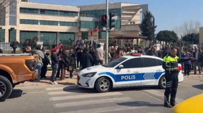 Kepez Kaymakamlığı'nda Silah Sesleri Duyuldu!