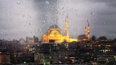 İstanbul'da Güneşli Günler Bitiyor: Sağanak Yağış İçin Saat Verildi