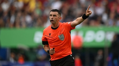 Kosova - Türkiye Maçının Hakemi Michael Oliver Kimdir?