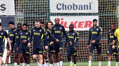 Fenerbahçe'de Derbi Mesaisi: Levent Mercan Sahalara Döndü!