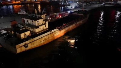 Haydarpaşa'da Deniz Kazası: Gemiye Çarpan Tekne Sulara Gömüldü