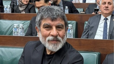 Yeraltı Dizisi Oyuncusu Sefa Zengin, AK Parti Grup Toplantısına Katıldı