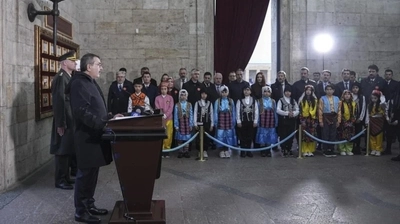 Bakan Tekin 23 Nisan'da Anıtkabir'de Konuştu
