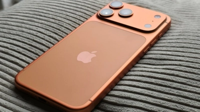 Apple 20. Yıl Dönümüne Özel iPhone Tasarladı
