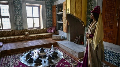Topkapı Sarayı'nda Tarihi An: Harem'in Gizli Dünyası "Kadınefendiler ve Cariyeler Taşlığı" İlk Kez Kapılarını Açtı
