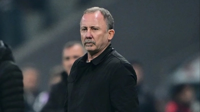 Beşiktaş'ta Yaprak Dökümü: Sergen Yalçın ve Serkan Reçber ile Yollar Ayrıldı!