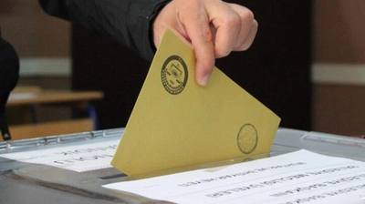 Mustafa Şen: Anket Sonuçlarına Göre AK Parti İlk Sırada