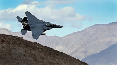 ABD'den İran'a Yeni Hava Harekatı: Hürmüz Boğazı'nda Onlarca Hedef Vuruldu