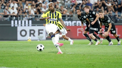 Talisca'nın Sturm Graz'a attığı penaltı golü tarihe geçti