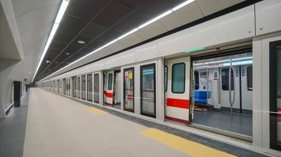 İstanbul Metrosu İTÜ-Ayazağa İstasyonunda İntihar Girişimi!