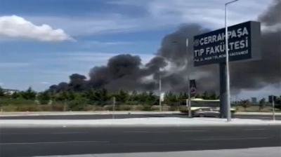 Cerrahpaşa Tıp Fakültesi Hastanesi Bahçesinde Yangın Çıktı