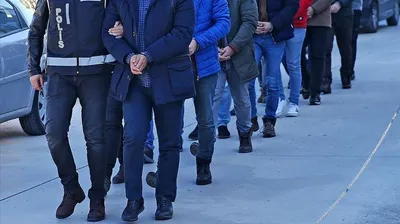 DEM Parti Akdeniz Belediye Eşbaşkanları ve Meclis Üyeleri Gözaltına Alındı