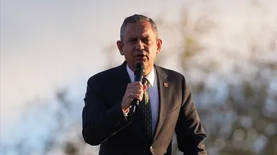 Özgür Özel'in Yürüyüş Partisi Rafa Kalktı