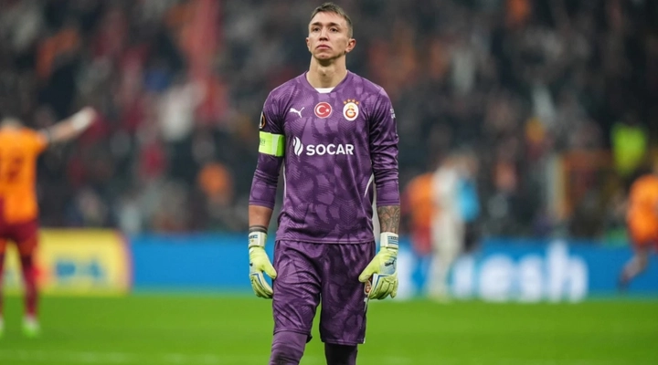 Fernando Muslera Türk Futbol Tarihine Geçmeye Yakın