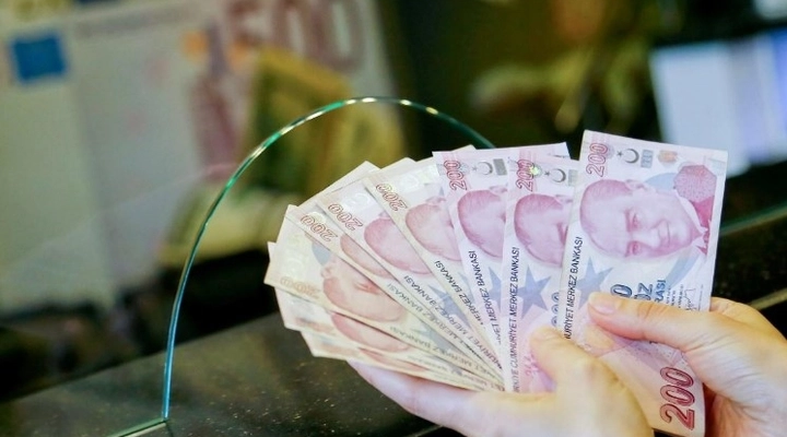 Emeklilere 5.000 TL'ye Varan İndirim!