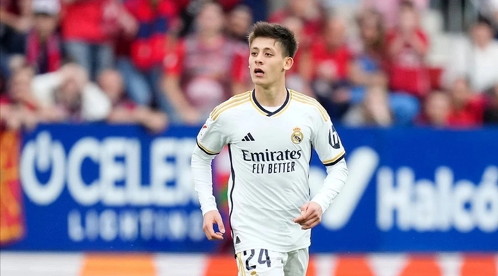 Arda Güler'in Real Madrid'de Geleceği Tehlikede mi? Orta Sahaya Takviye İddiası Ortalığı Karıştırdı!