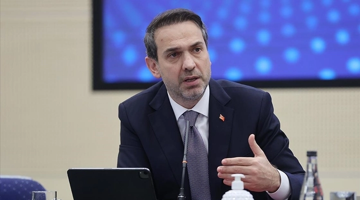 Bakan Bayraktar'dan Enerji Mesajı: Nisan Ayında Fiyatlar Değerlendirilecek, Yüksek Gelirliye Destek Kalkıyor