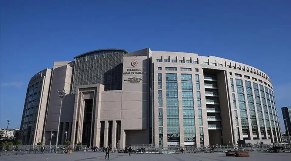 1 Ocak'ta Adalet Sarayı Hizmet Veriyor Mu? Yarın Adliyeler Açık mı?