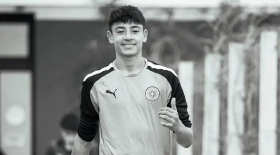 14 Yaşındaki Kaleci Kavgayı Ayırmaya Çalışırken Canından Oldu!