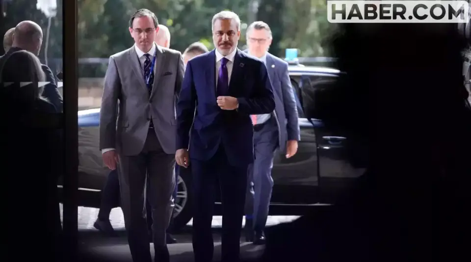 Bakan Fidan Tahran'a Gidiyor! İran Cumhurbaşkanının Yemin Törenine Katılacak