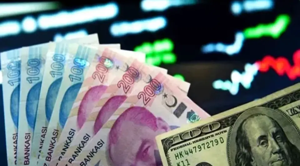 Büyüme Sıkılaşma Nedeniyle Yavaşladı