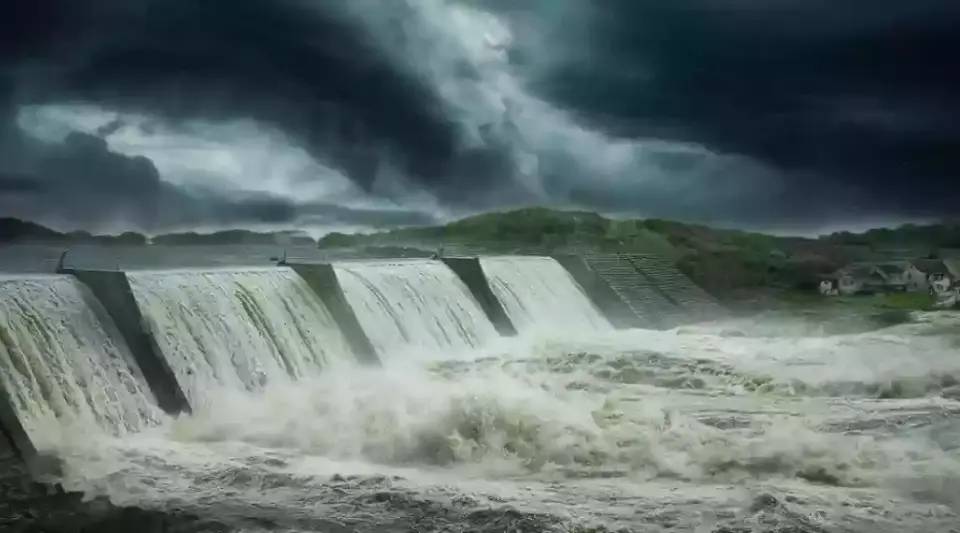 Çin’in Yangtze Nehri’nde Sel Başladı! Su Seviyesi Çok Yükseldi Önlemler Alınıyor