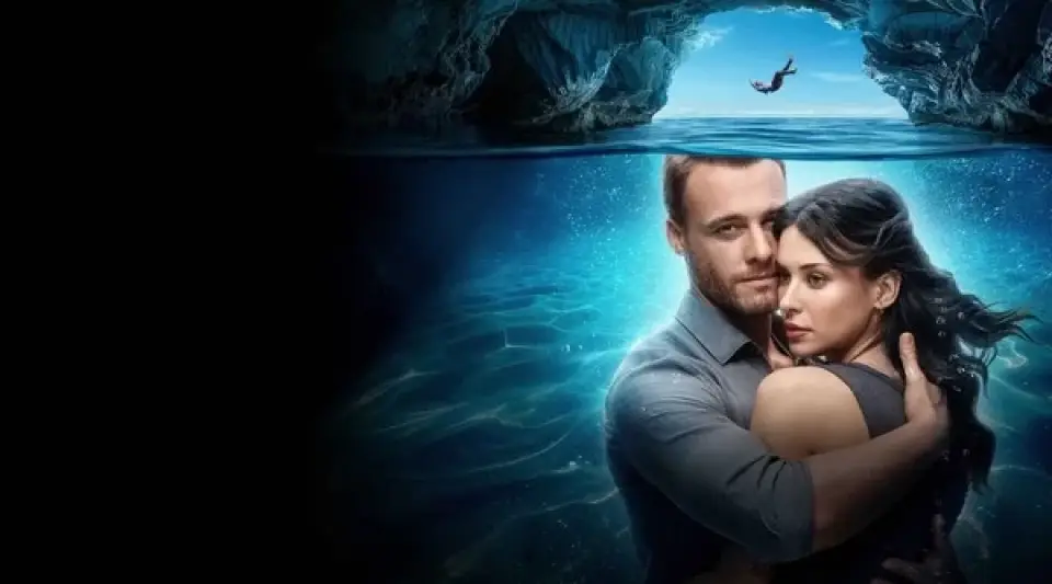 Mavi Mağara (2024): Cem ve Alara'nın Dokunaklı Aşk Yolculuğu Prime Video'da İzleyiciyle Buluştu