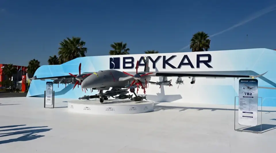 Türk Savunma Devi Baykar'dan Önemli İşbirliği: İtalya Piaggio Aerospace'i Satın Aldı