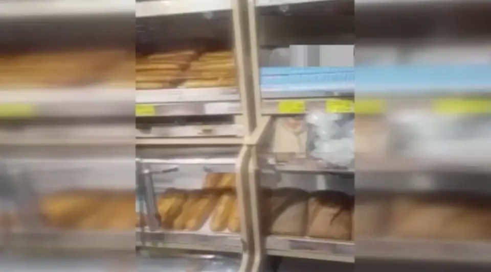 Ünlü Zincir Marketin Başı Dertte: Raflarda Mide Bulandıran Görüntü!