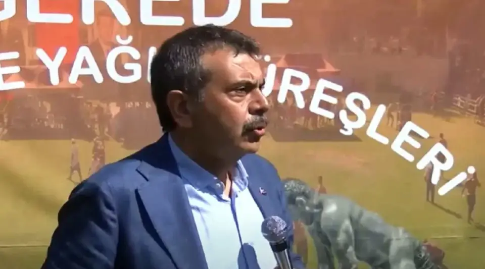 Yağlı Güreş Programına Bakan Tekin'de Katıldı