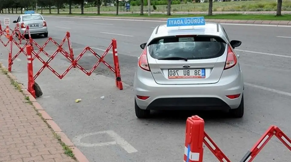 Ehliyet alacaklar için sınav ücretleri zamlandı