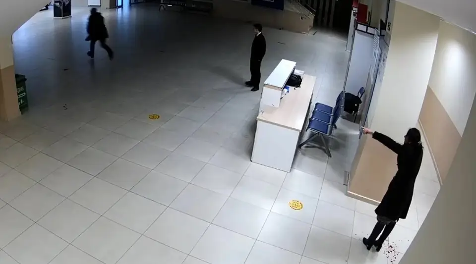 16 Yaşındaki Öğrenci Öğretmeni Bıçakladı