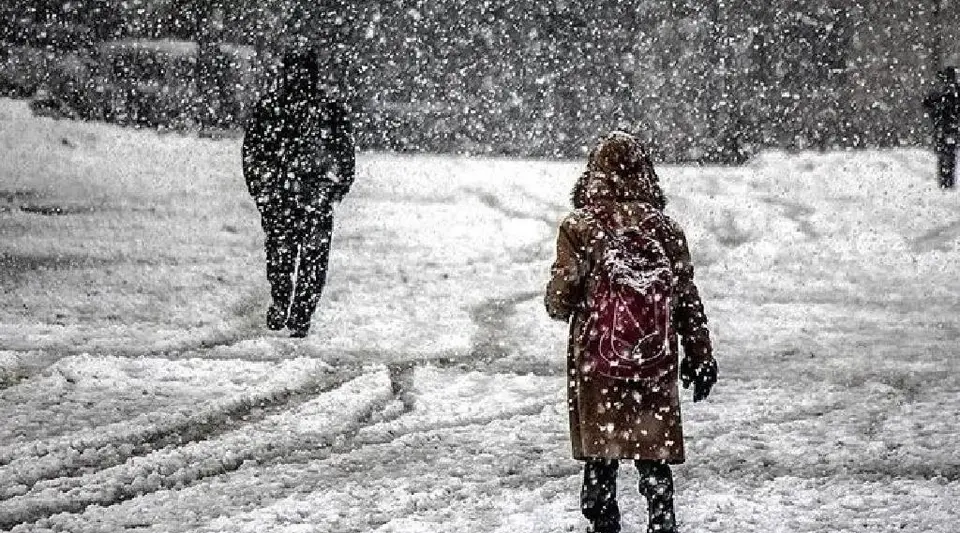 İstanbul'da Pazartesi Okullar Tatil mi? Vali Gül'den Açıklama Geldi