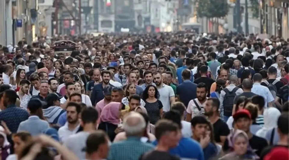 Türkiye'de Bütçe Açığı ve İşsizlik Artıyor
