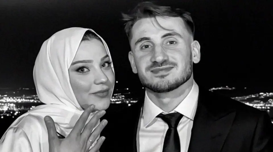 Kerem Aktürkoğlu'ndan Nişanlısına Romantik Jest