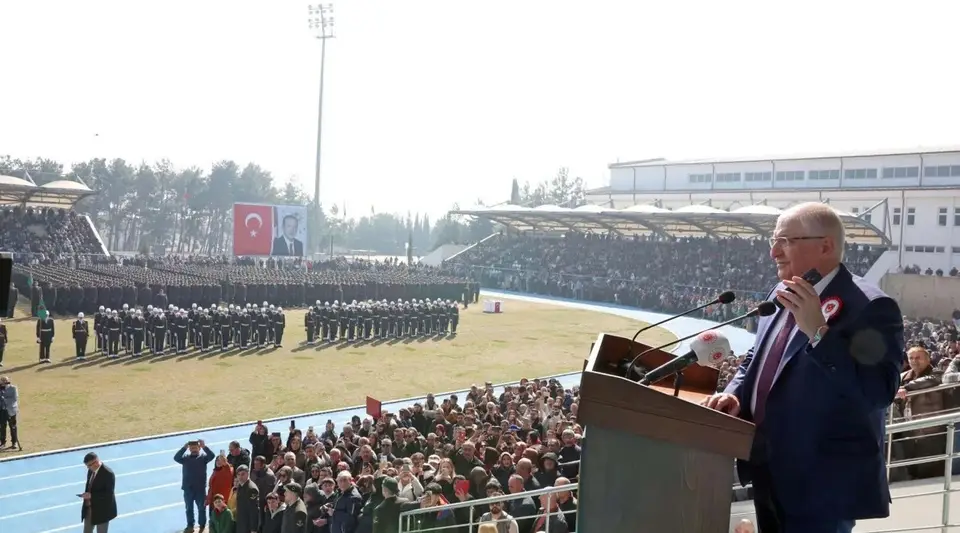Bakan Güler'den Terör Örgütlerine Silah Bırakma Çağrısı