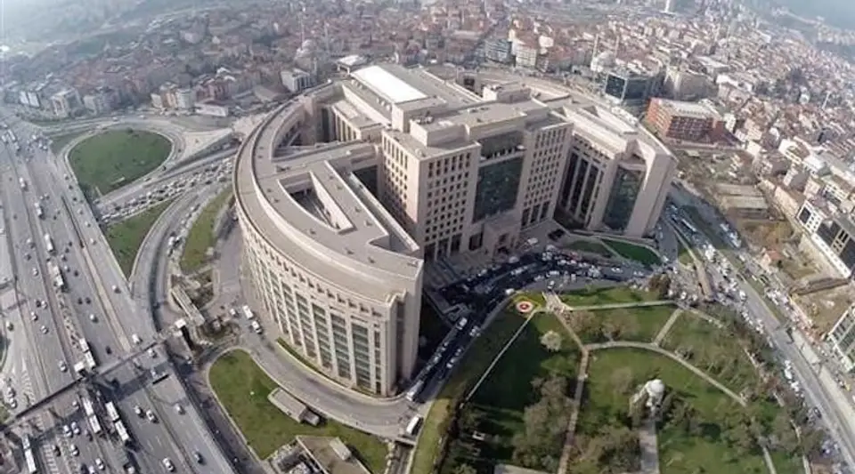 Çağlayan Adliyesi'nde Savcıya Suikast Girişimi: DHKP-C Üyesi Derya Taşkıran Etkisiz Hale Getirildi!