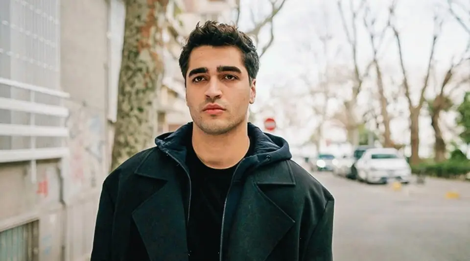 Mert Ramazan Demir, Askerlik Öncesi Reklam Anlaşmasını Yeniledi