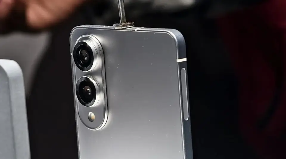 Galaxy S25 Edge Mayıs'a Ertelendi