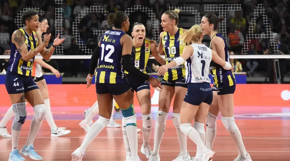 2025 Kadınlar Kupa Voley'de Fenerbahçe'den Müthiş Zafer!