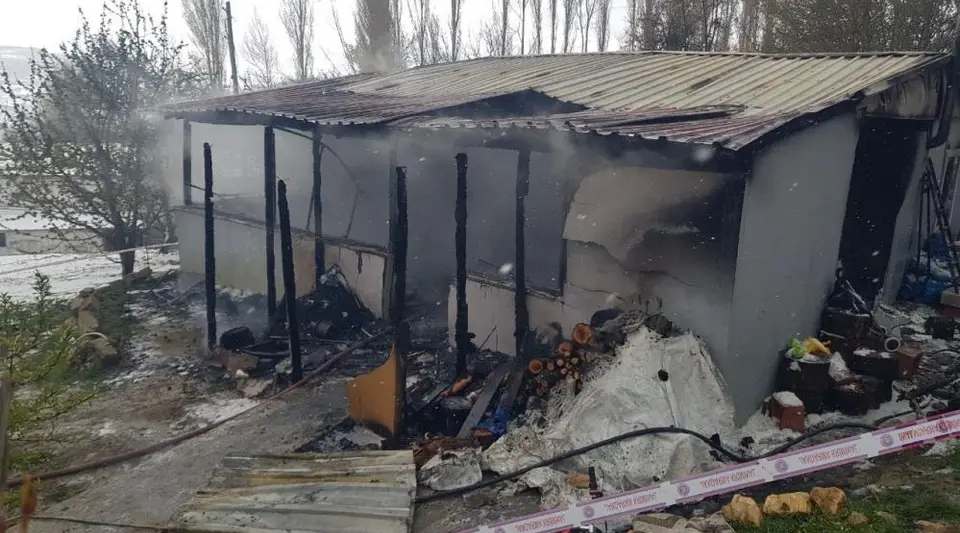 Sakarya'da Prefabrik Evde Yangın: 2 Çocuk Hayatını Kaybetti