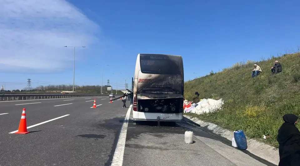Kuzey Marmara Otoyolunda Yolcu Otobüsünde Yangın