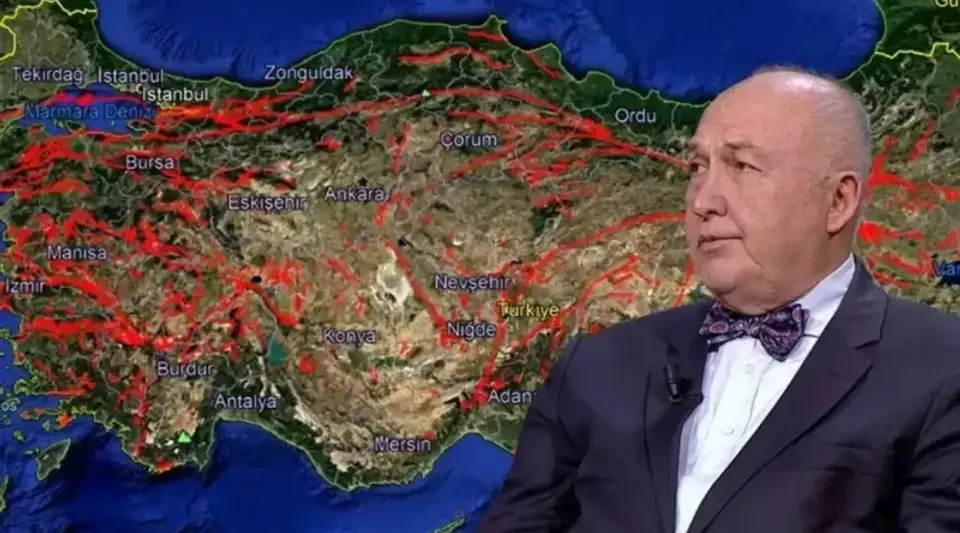 Ahmet Ercan'dan Marmara Depremi Açıklaması: 132 Atom Bombası Detayı Dikkat Çekti!