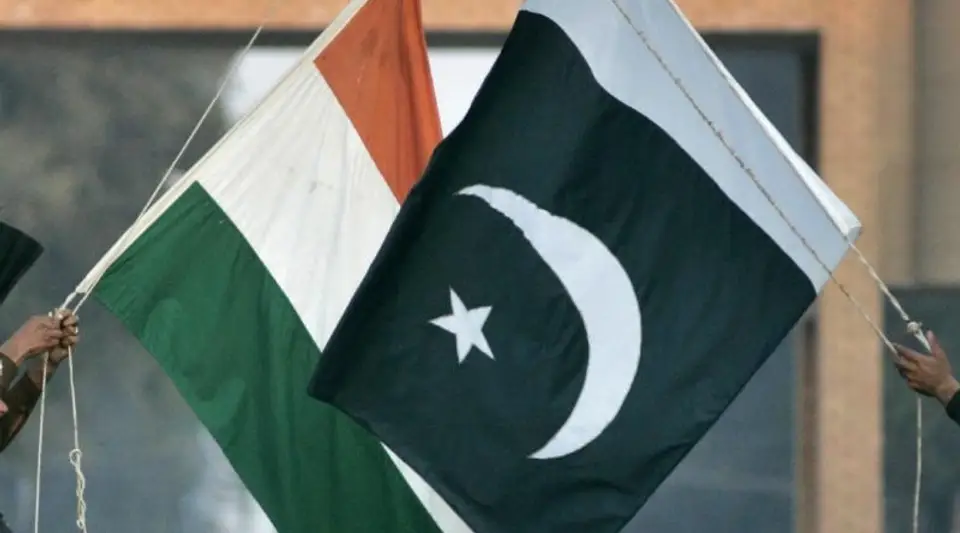 Pakistan ve Hindistan Orduları Çatıştı! Hükümetler Alarma Geçti