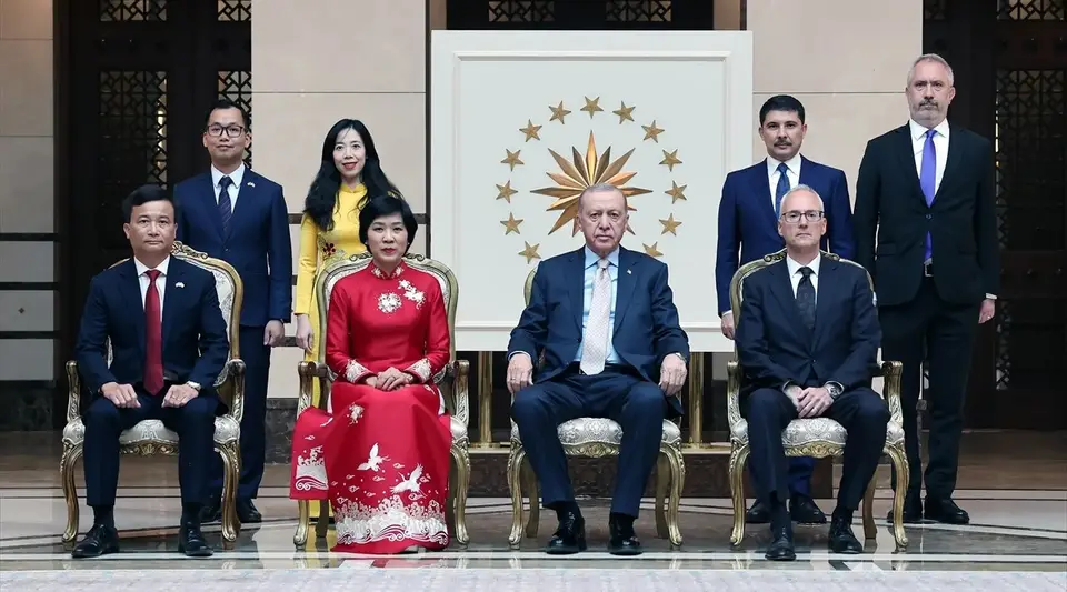 Büyükelçilerden Erdoğan'a Güven Mektubu