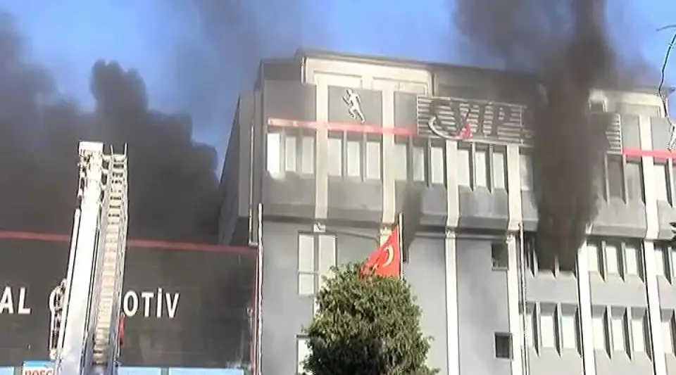 İstanbul Bağcılar'da Fabrikada Yangın